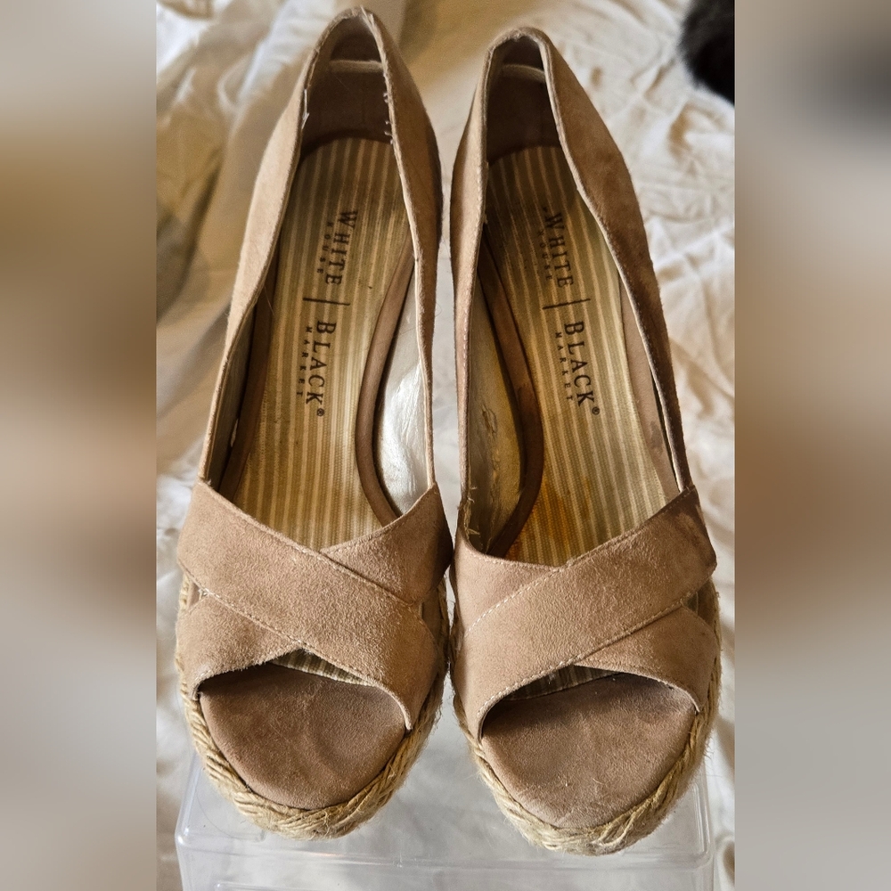 White House Black Market Women's Tan Espadrille Wedges Size 8.5 Sandals